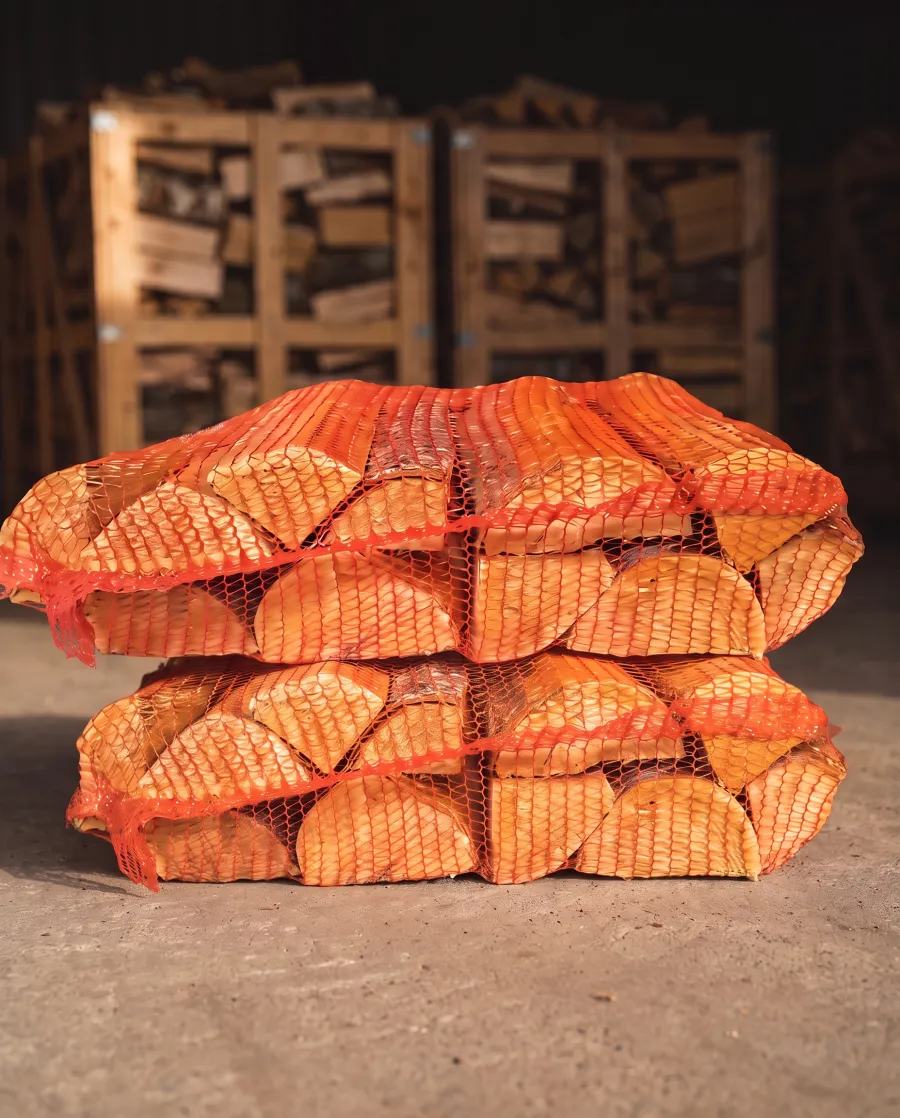 Net of kiln dried hardwood birch logs
